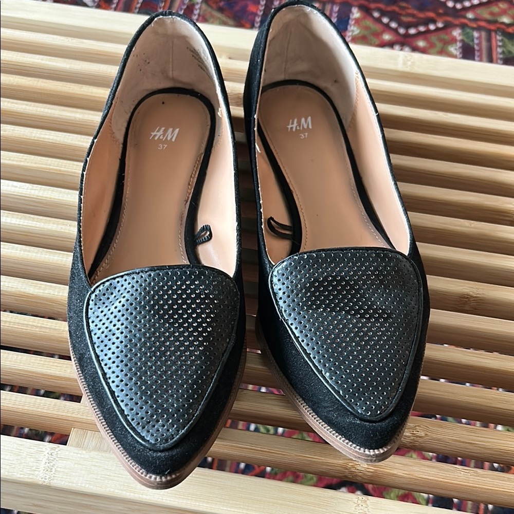 H&M Black Flats Classic Slip-On Loafers
